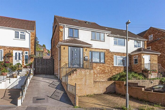 5 Bedroom Semi-Detached House For Sale In Salisbury Road, High Wycombe, HP13