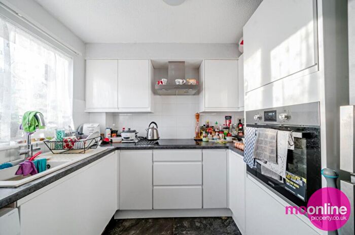 1 Bedroom Flat For Sale In Fordwych Road, London, NW2