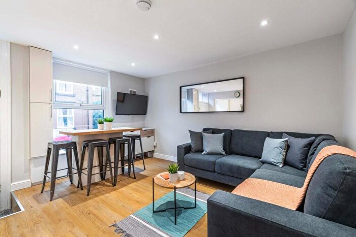 4 Bedroom House To Rent In Thornville Grove, Leeds, LS6