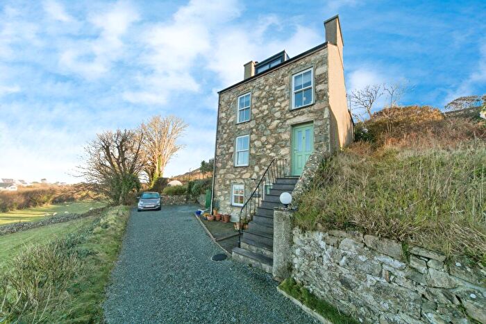 4 Bedroom End Of Terrace House For Sale In Bryn Glas, Nefyn, Pwllheli, Gwynedd, LL53