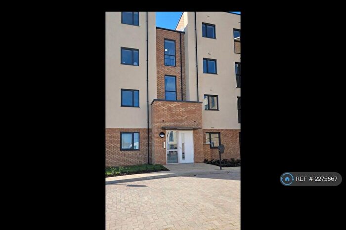 2 Bedroom Flat To Rent In Aylesbury, Aylesbury, HP18