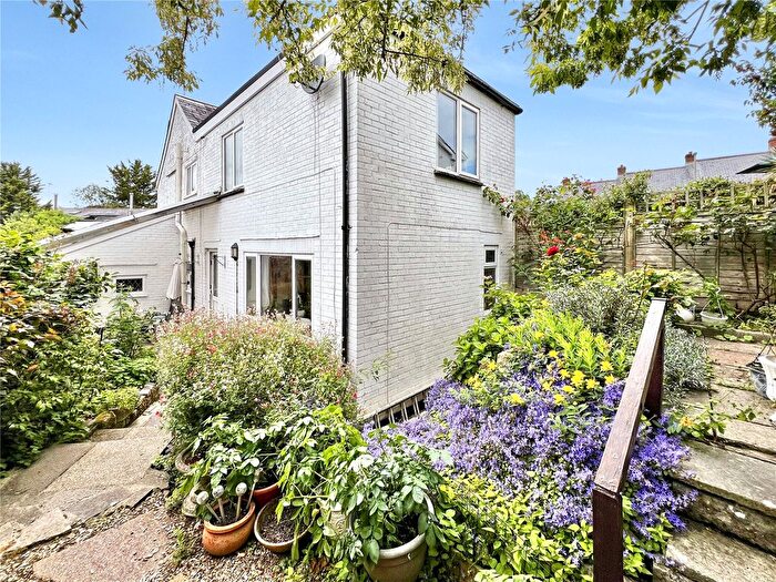 3 Bedroom End Of Terrace House For Sale In Damory Court Street, Blandford Forum, Dorset, DT11