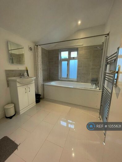 2 Bedroom Terraced House To Rent In Carey Street, Northampton, NN1