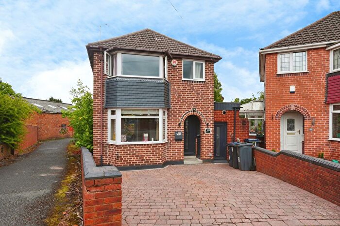 3 Bedroom Detached House For Sale In Torre Avenue, Birmingham, B31