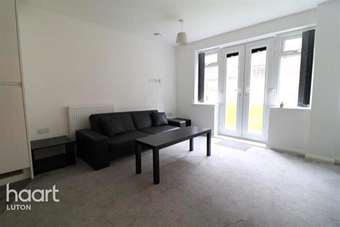 Studio To Rent In John Street, Luton, LU1
