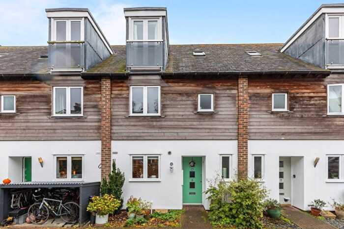 4 Bedroom Semi Detached House For Sale In Wallands Park Rise, Lewes, East Sussex, BN7