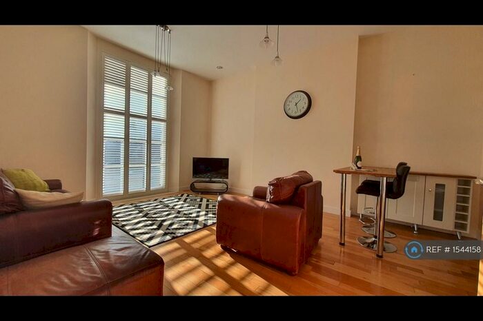 2 Bedroom Flat To Rent In Kings Road, Reading, RG1
