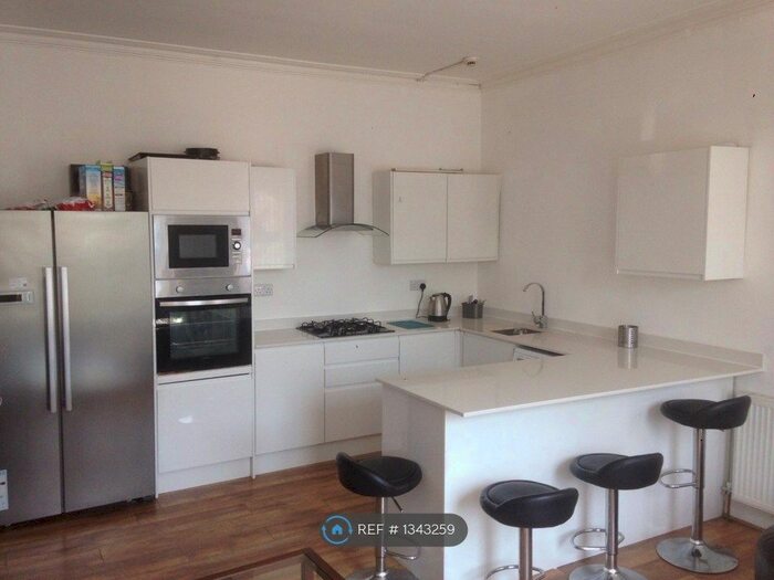 6 Bedroom End Of Terrace House To Rent In Borrowdale Road, Liverpool, L15