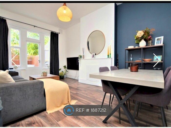 1 Bedroom Maisonette To Rent In Trewsbury Road, London, SE26