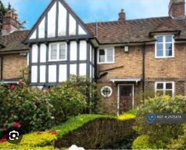 3 Bedroom Terraced House To Rent In Coleridge Walk, London, NW11