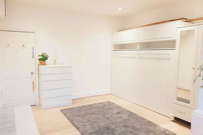 Studio To Rent In Dalston Lane, London E8
