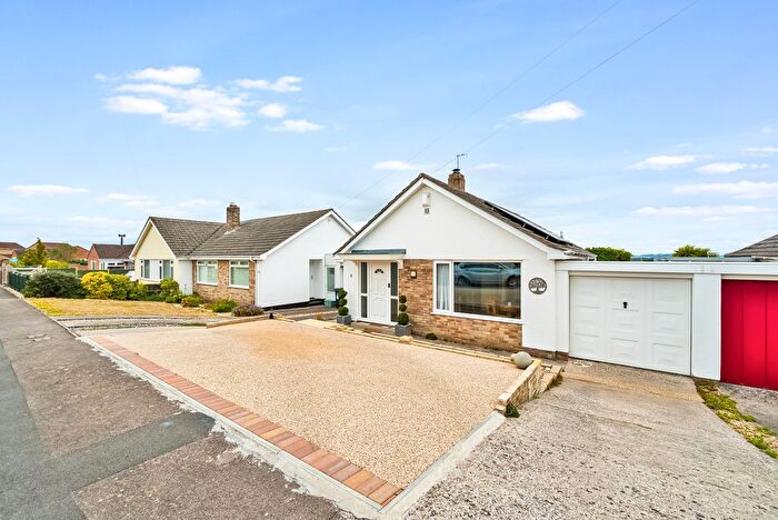 2 Bedroom Detached Bungalow For Sale In Crossmead, Woolavington, Bridgwater, Somerset, Er., TA7