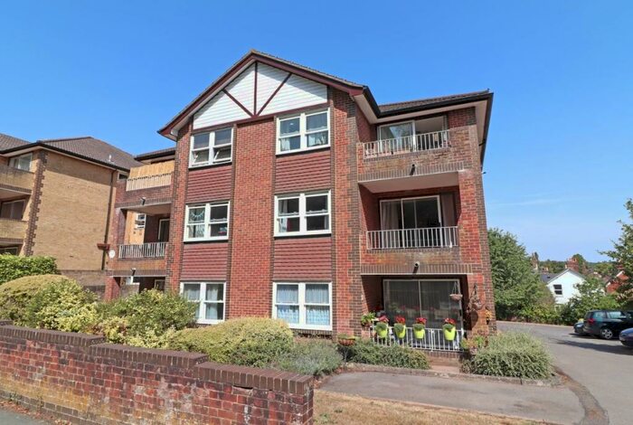 1 Bedroom Flat To Rent In Elm Road, Redhill, RH1