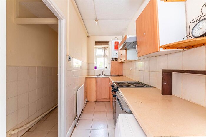 Studio To Rent In Whitton Road, Hounslow, TW3