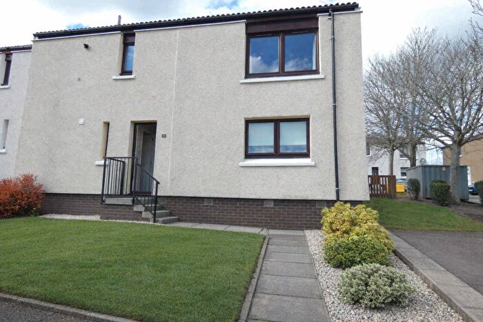4 Bedroom Semi-Detached House For Sale In Slains Circle, Aberdeen, AB22