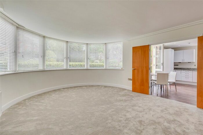 3 Bedroom Flat To Rent In Westfield, Kidderpore Avenue, NW3