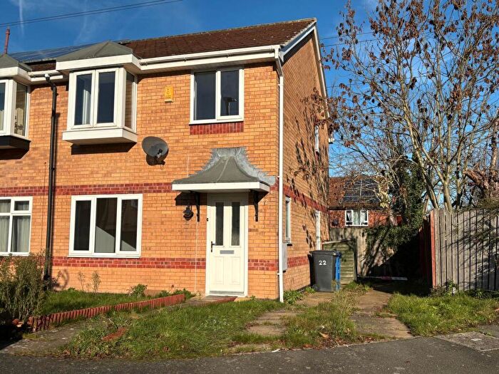 3 Bedroom Semi Detached House For Sale In Orkney Close, Stenson Fields, Derby, DE24