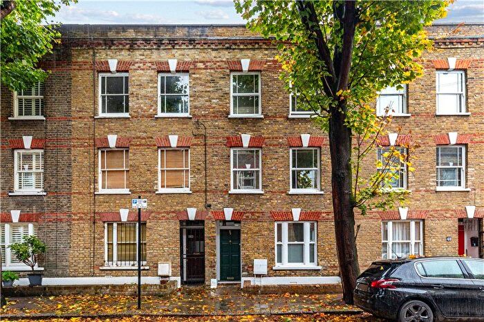 4 Bedroom Terraced House For Sale In Henshaw Street, London, SE17