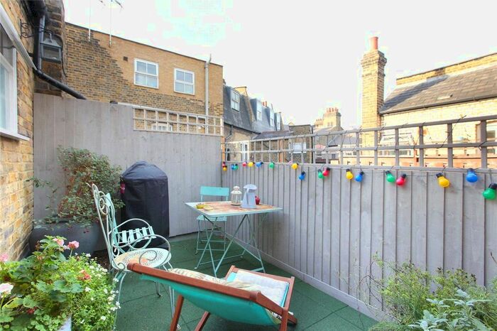2 Bedroom Flat To Rent In Ingelow Road, Battersea, London, SW8