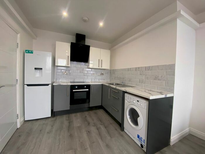 1 Bedroom Flat To Rent In Waterloo Street, St Helens, WA10