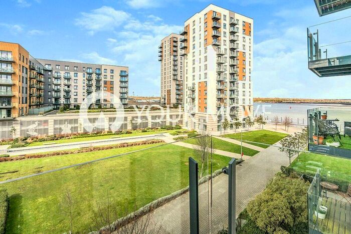 1 Bedroom Flat To Rent In Pearl Lane, Gillingham, Kent, ME7