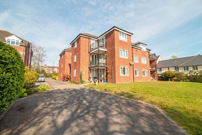2 Bedroom Flat For Sale In Marie Court, London Road, Waterlooville, PO7