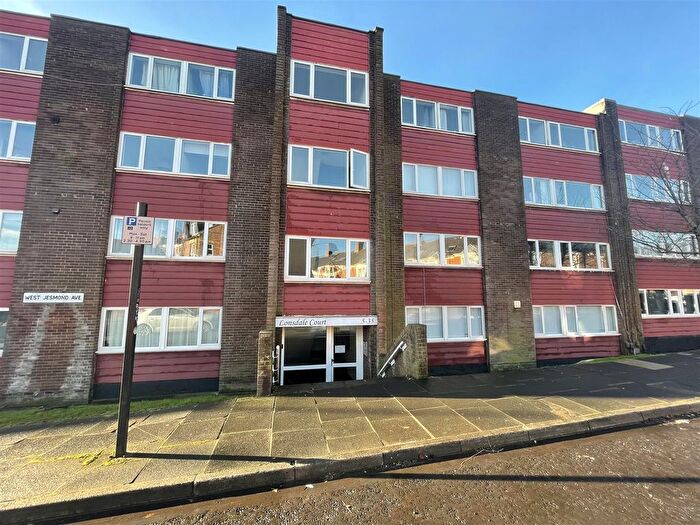 2 Bedroom Flat To Rent In Lonsdale Court, West Jesmond, Newcastle Upon Tyne, NE2