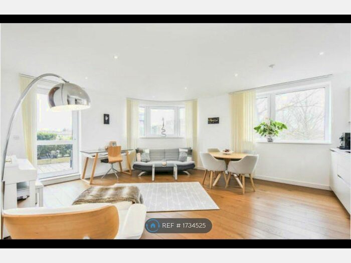 3 Bedroom Flat To Rent In Maltby House, London, SE3