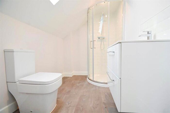 5 Bedroom Terraced House For Sale In Poplar Road, Rochester, ME2