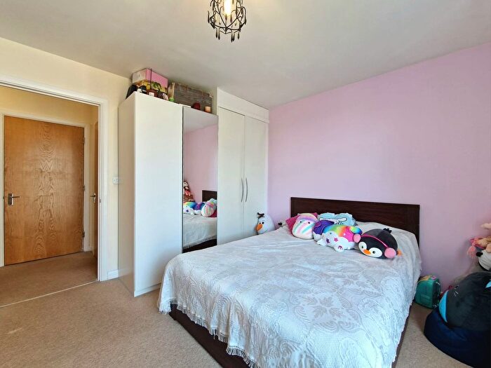 2 Bedroom Flat For Sale In Ealing Road, Trico House Ealing Road, TW8