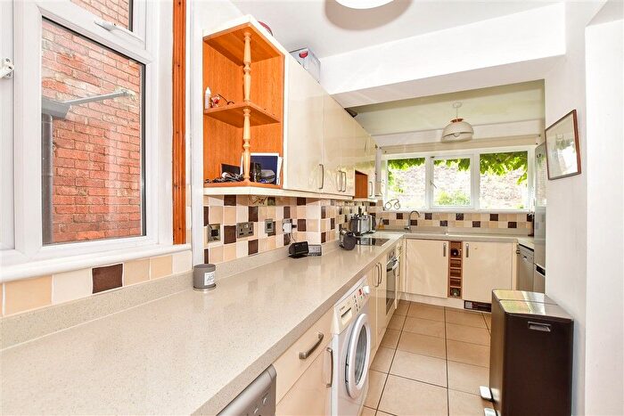 4 Bedroom Semi-detached House For Sale In Lawn Road, Tonbridge, Kent, TN9