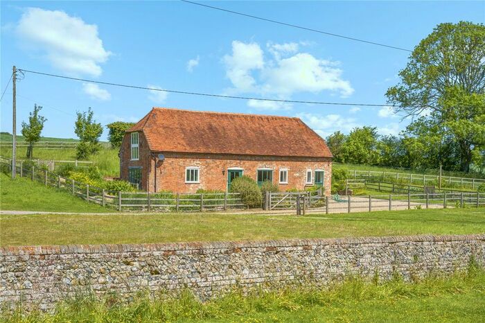 2 Bedroom Detached House To Rent In Wickham Heath, Newbury, Berkshire, RG20