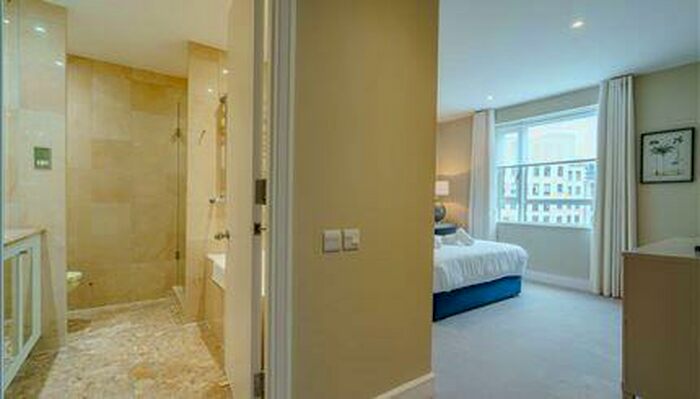 2 Bedroom Apartment To Rent In Circus Apartments, London, E14