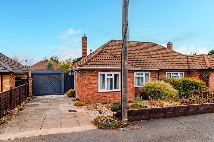 2 Bedroom Semi Detached Bungalow For Sale In Crowhurst Drive, Leicester, LE3