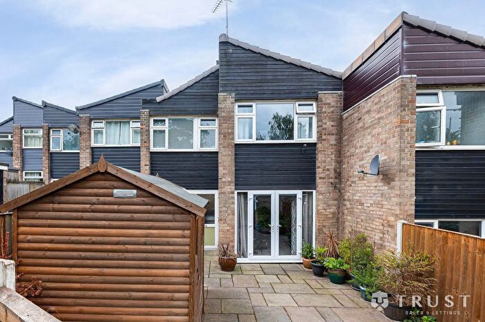 2 Bedroom Terraced House For Sale In Listing Drive, Liversedge, WF15