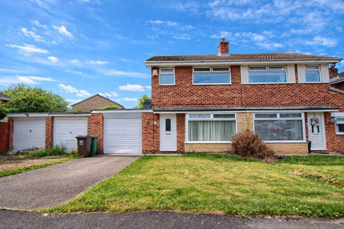 3 Bedroom Semi Detached House For Sale In Lulsgate, Thornaby, TS17