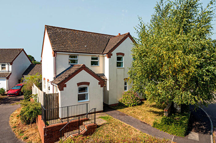 4 Bedroom Detached House For Sale In Barns Close, Bradninch, Exeter, Devon, EX5