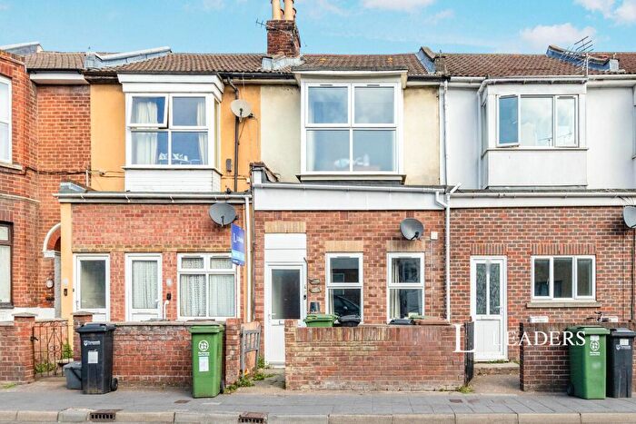 2 Bedroom Maisonette To Rent In New Road, Portsmouth, PO2