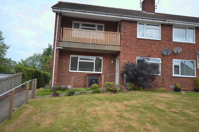 2 Bedroom Flat To Rent In Goldthorne Close, Maidstone, ME14