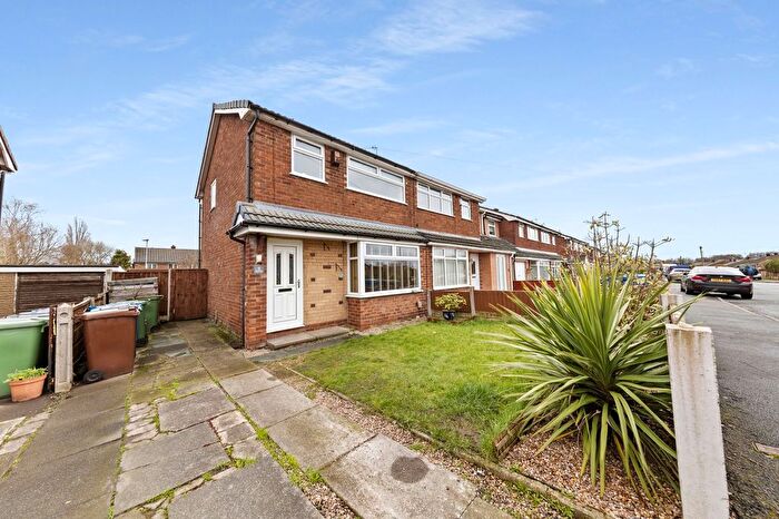 3 Bedroom Semi-Detached House For Sale In Rowan Avenue, Lowton, WA3