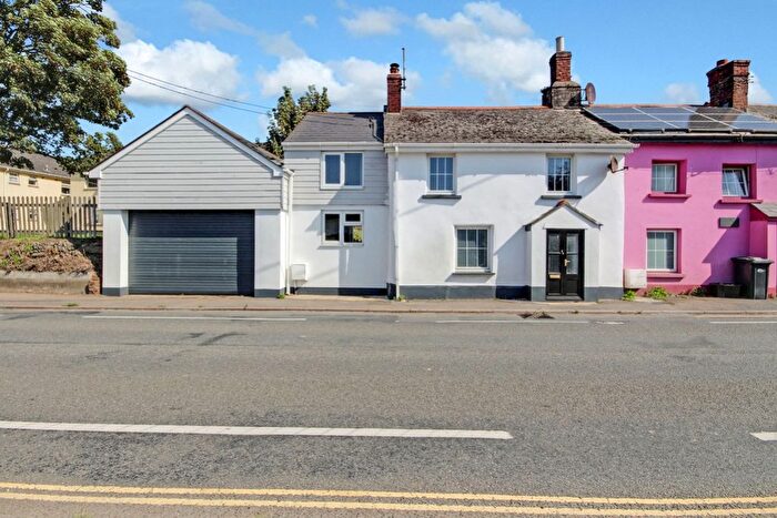 4 Bedroom End Terrace House For Sale In Saunton Road, Braunton, Devon, EX33