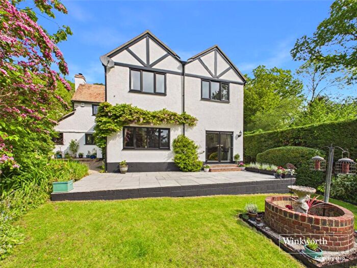 4 Bedroom Detached House For Sale In Bishops Green, Newbury, Berkshire, RG20