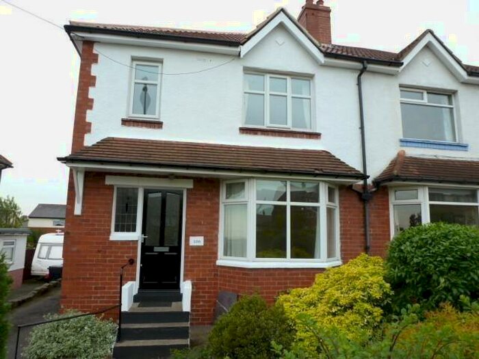 3 Bedroom House To Rent In Broadgate Lane, Horsforth, Leeds, LS18