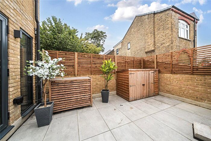 2 Bedroom End Of Terrace House For Sale In Newlands Park, Sydenham, London, SE26