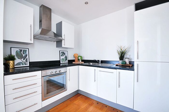 1 Bedroom Flat To Rent In The Quays, Salford, M50