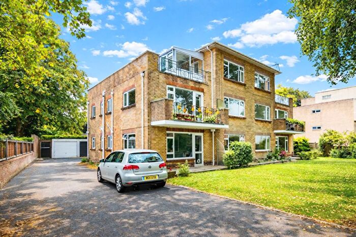 2 Bedroom Flat To Rent In Grosvenor Road, Bournemouth, BH4