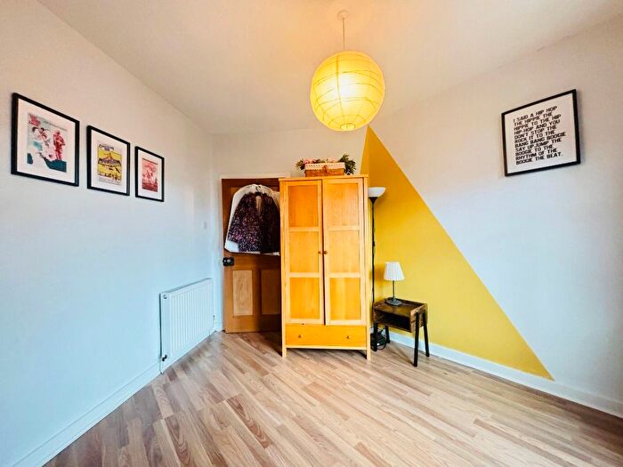 3 Bedroom Flat To Rent In Orchy Street, Cathcart, Glasgow, G44