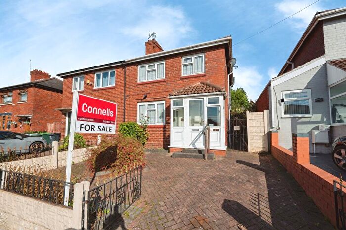 3 Bedroom Semi-Detached House For Sale In Landswood Road, Oldbury, B68