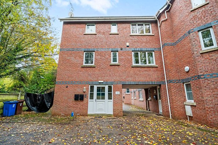 2 Bedroom Flat For Sale In Orchard Lane, Leigh, WN7