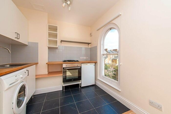 1 Bedroom Flat To Rent In Leverton Street, Kentish Town, NW5